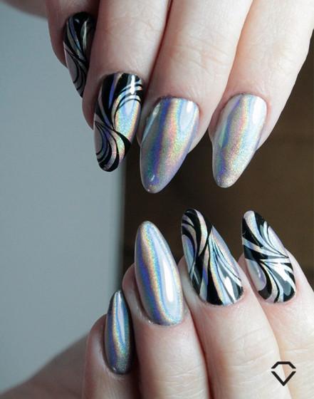 SemiFlash Holo Instinct 658