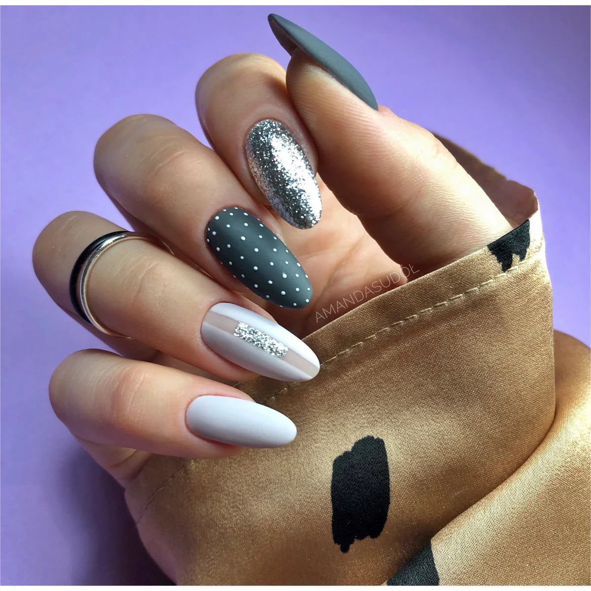Semilac 292 Silver Shimmer UV Gel Polish